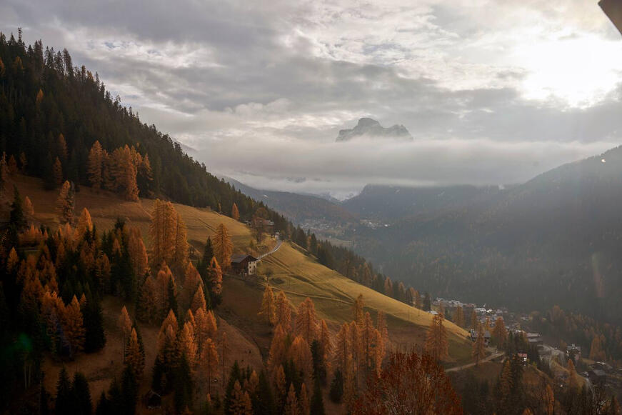 United States (£5.00 GBP)