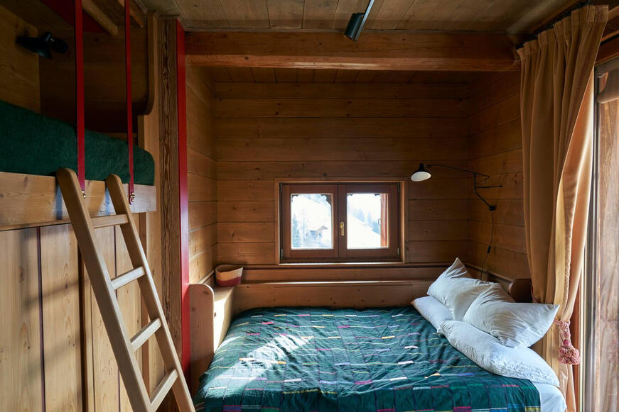 Sri Lanka (£5.00 GBP)